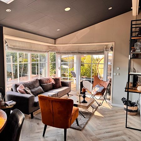 Boslodge Het Verwende Nest met privé Hottub Voorthuizen Exterior foto