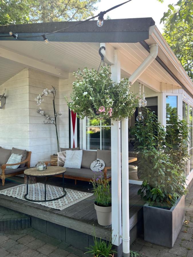 Boslodge Het Verwende Nest met privé Hottub Voorthuizen Exterior foto
