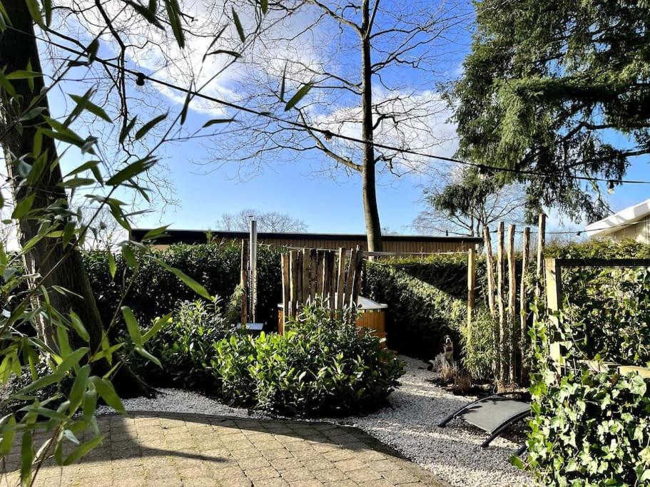 Boslodge Het Verwende Nest met privé Hottub Voorthuizen Exterior foto