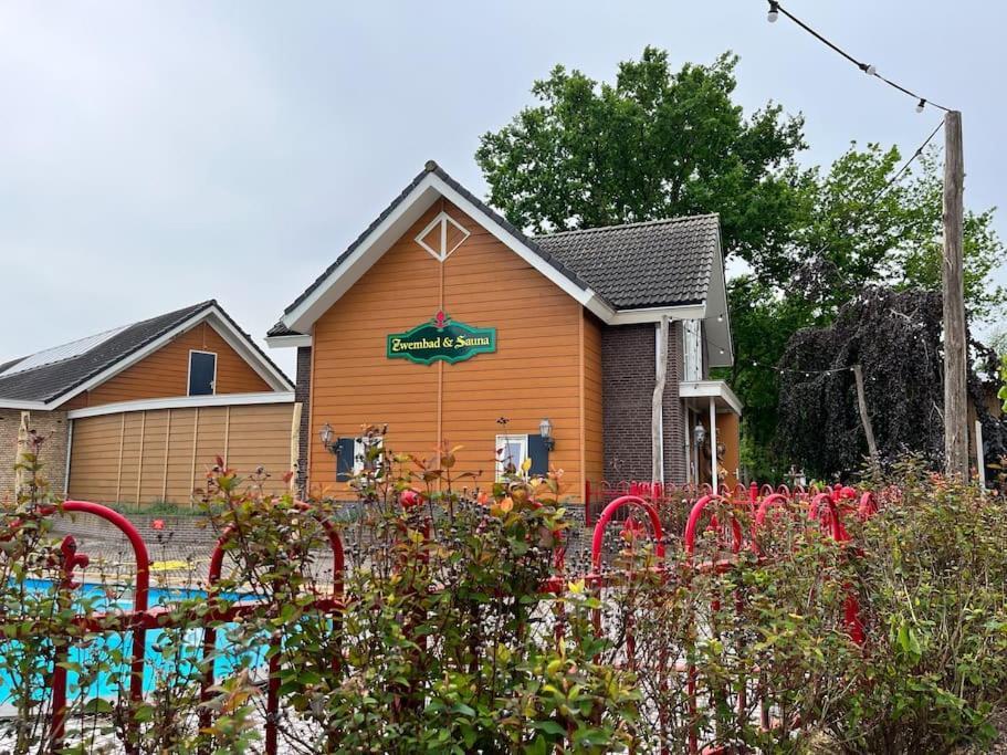 Boslodge Het Verwende Nest met privé Hottub Voorthuizen Exterior foto